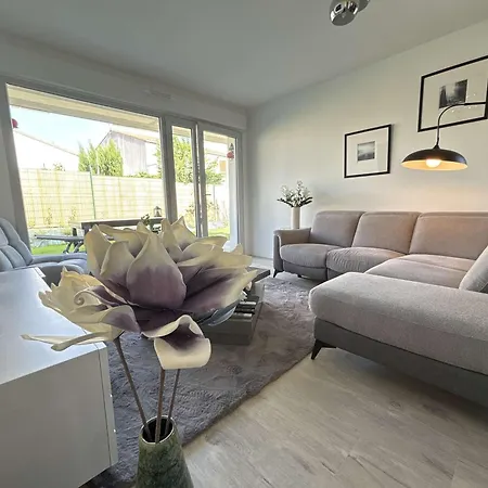 公寓 Calme, Jardin, 4 Pers, Proche Et Commerces, Parking, Normes Handicapes - Fr-1-494-167 鲁瓦扬