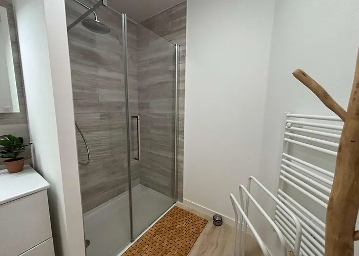 Calme, Jardin, 4 Pers, Proche Et Commerces, Parking, Normes Handicapes - Fr-1-494-167 * רויאן